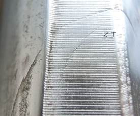 齒輪頂部45度斜裂紋