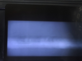 大神們，底片根部熔合線位置白色影像是什么？